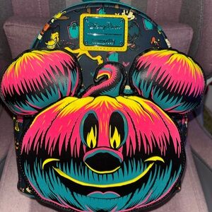 Disney Parks Halloween Mickey Pumpkin LOUNGEFLY Backpack Glows in the Dark New